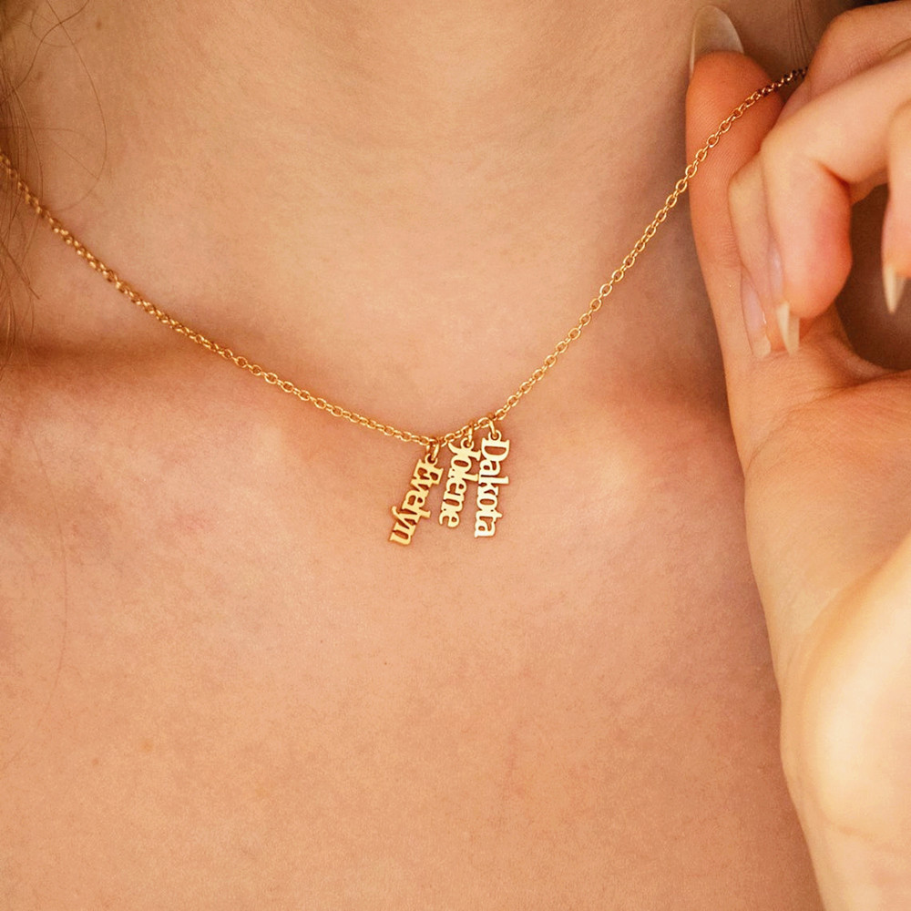 Özel Çoklu İsimli Kolye Paslan - Birth Flower Necklace incelemesi ve fiyatı